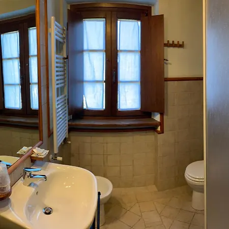 Lantgård I Mori Cingoli